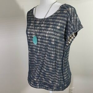 Pleione sz lg top under layer with a lace overlay